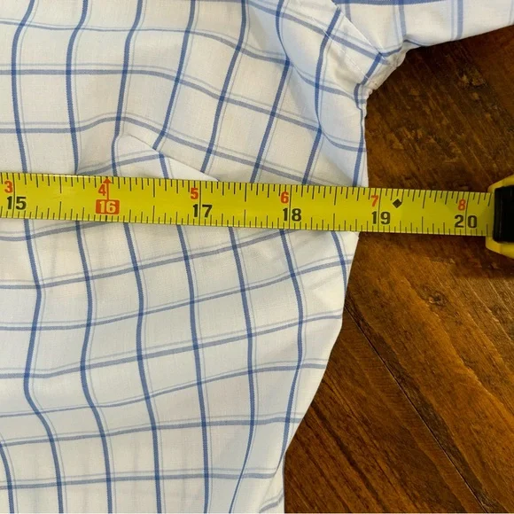 SOLD ❗️❗️.              Lands’ End | Wrinkle Free Blouse NWOT - Picture 7 of 8